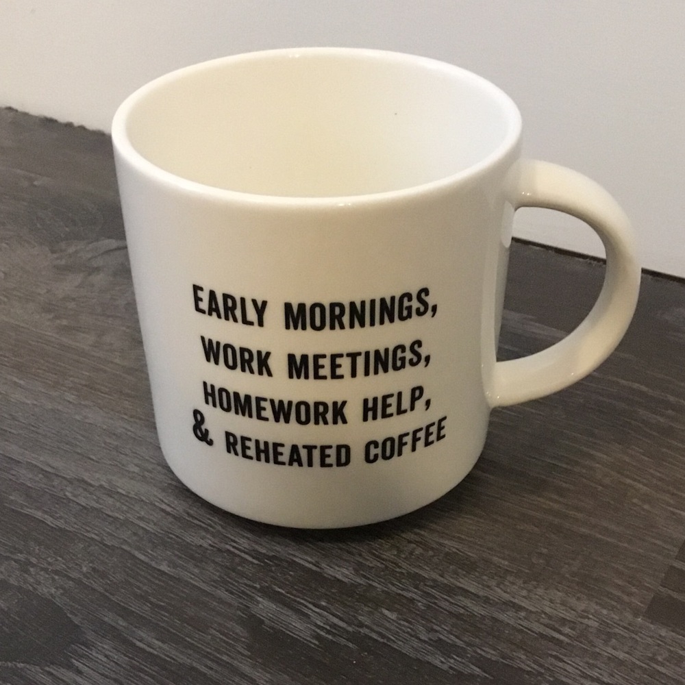 Coffee mug, white and black, ‘early mornings’